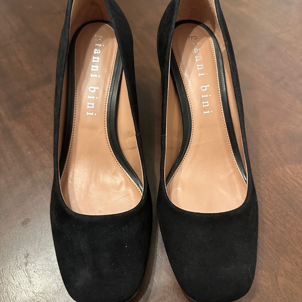 Gianni Bini Black Suede Heels